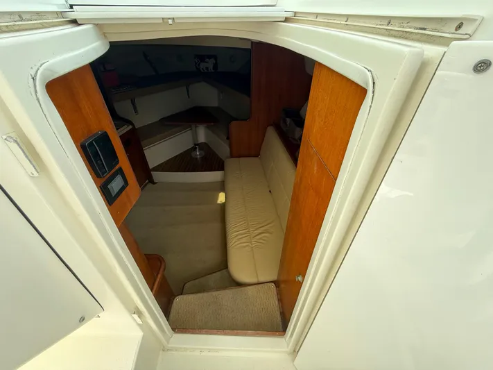  Yacht Photos Pics 2008 RAMPAGE 33 EXPRESS - Image 43