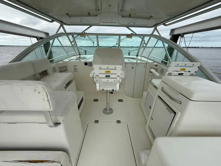  Yacht Photos Pics 2008 RAMPAGE 33 EXPRESS - Image 14