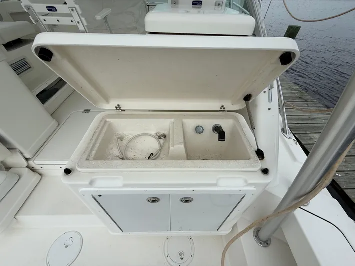  Yacht Photos Pics 2008 RAMPAGE 33 EXPRESS - Image 29