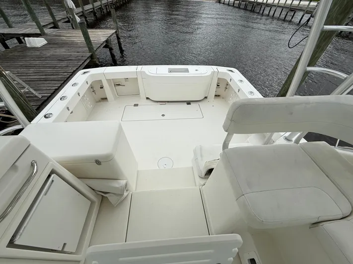  Yacht Photos Pics 2008 RAMPAGE 33 EXPRESS - Image 20