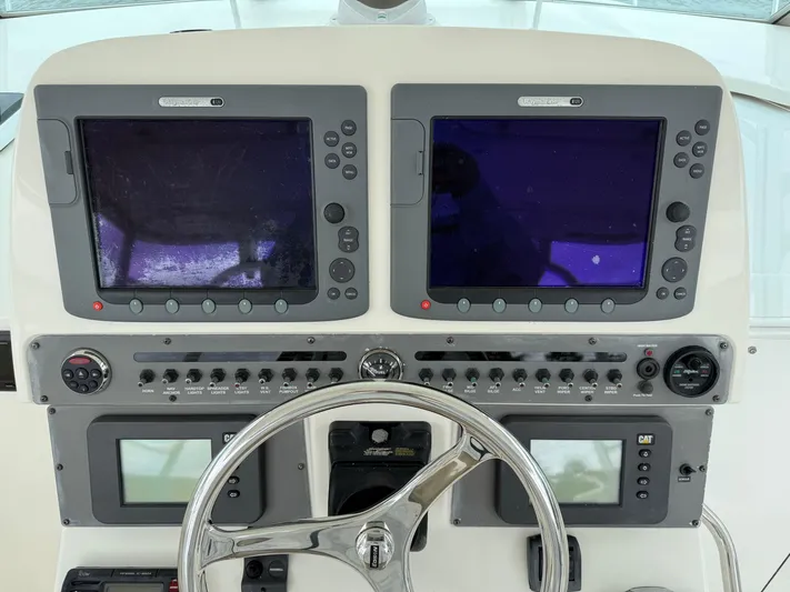  Yacht Photos Pics 2008 RAMPAGE 33 EXPRESS - Image 33