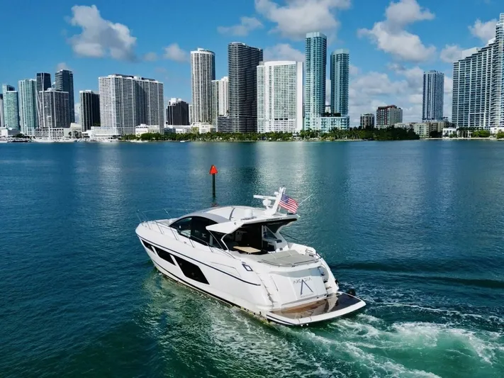  Yacht Photos Pics 2018 Sunseeker Predator 57 - Image 3