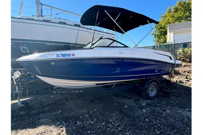 Bayliner VR5 Bowrider I/O