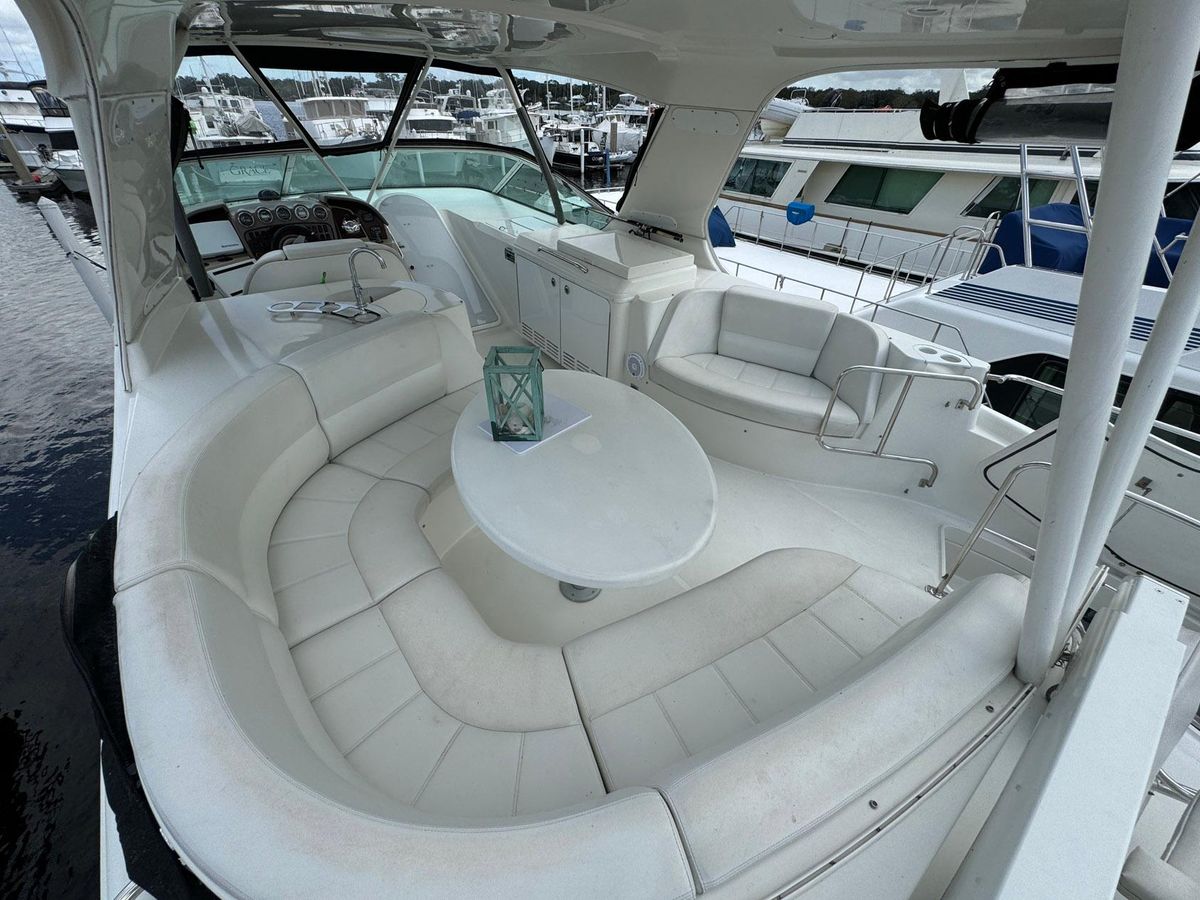 2006 Carver 56 