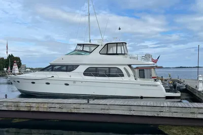 Carver 56 Voyager