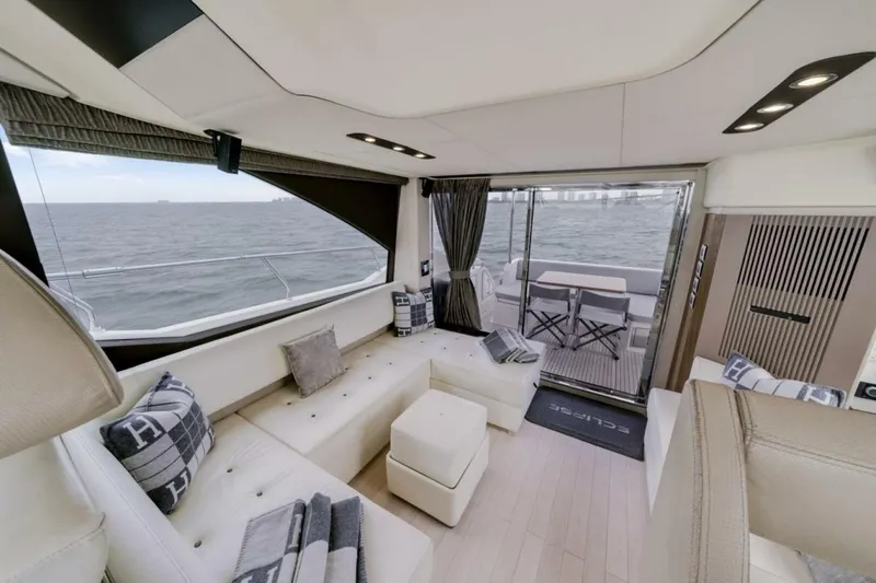 Eclipse Yacht Photos Pics 2016 Azimut 50 Flybridge - Image 20