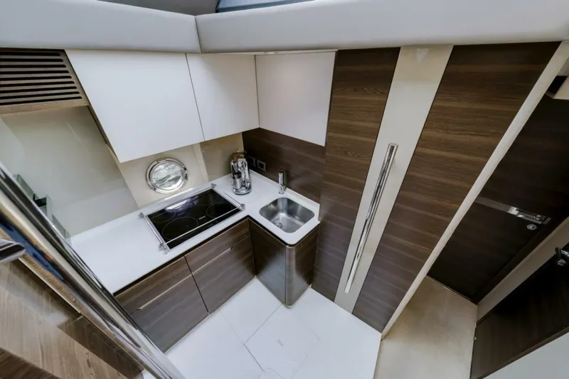 Eclipse Yacht Photos Pics 2016 Azimut 50 Flybridge - Image 22