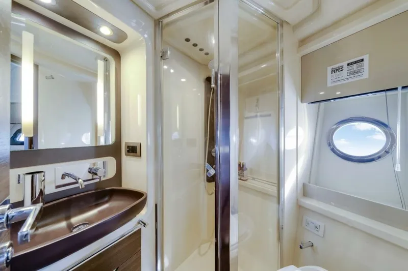 Eclipse Yacht Photos Pics 2016 Azimut 50 Flybridge - Image 26