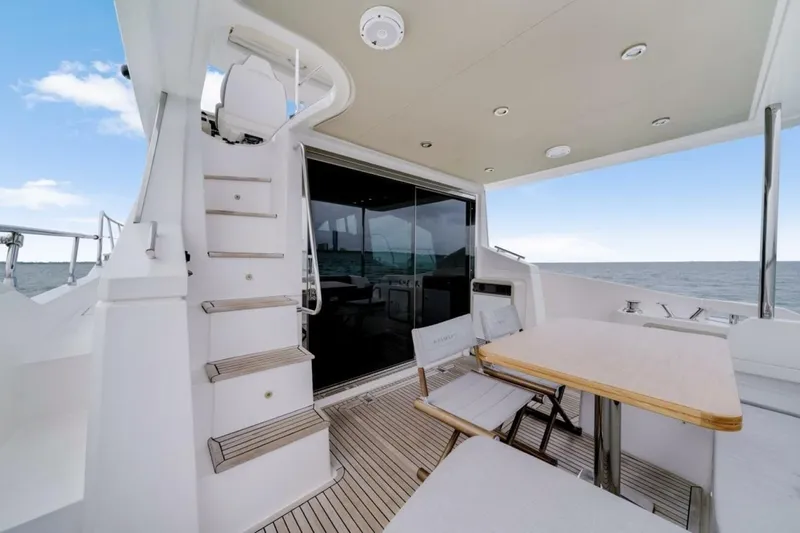 Eclipse Yacht Photos Pics 2016 Azimut 50 Flybridge - Image 32