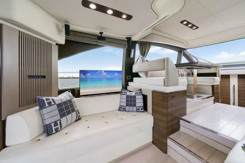 Eclipse Yacht Photos Pics 2016 Azimut 50 Flybridge - Image 15