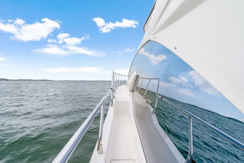 Eclipse Yacht Photos Pics 2016 Azimut 50 Flybridge - Image 40