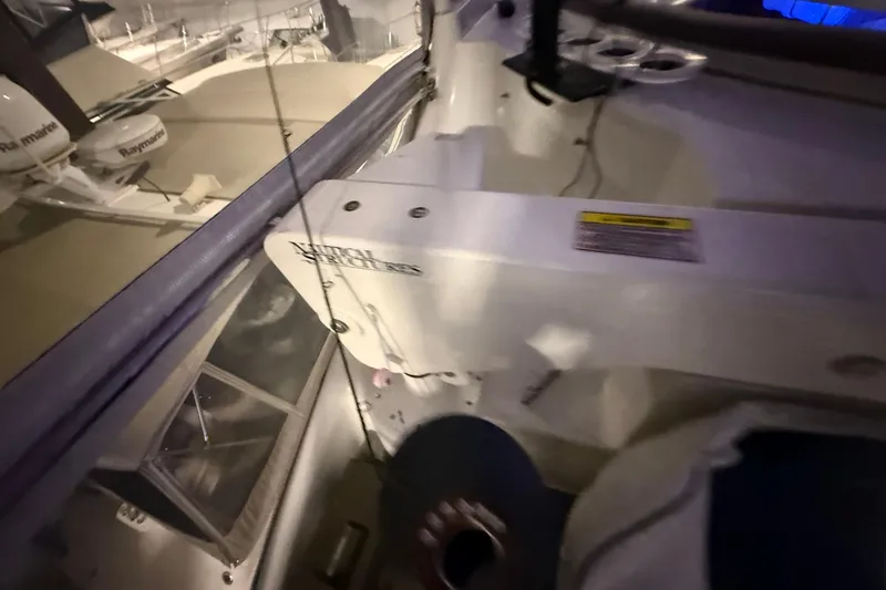 Orion Yacht Photos Pics 2004 Carver 460 Voyager yacht interior with navigation equipment and seating area.