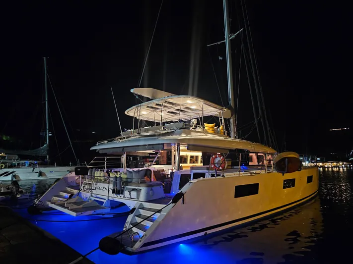 Valentina Yacht Photos Pics 