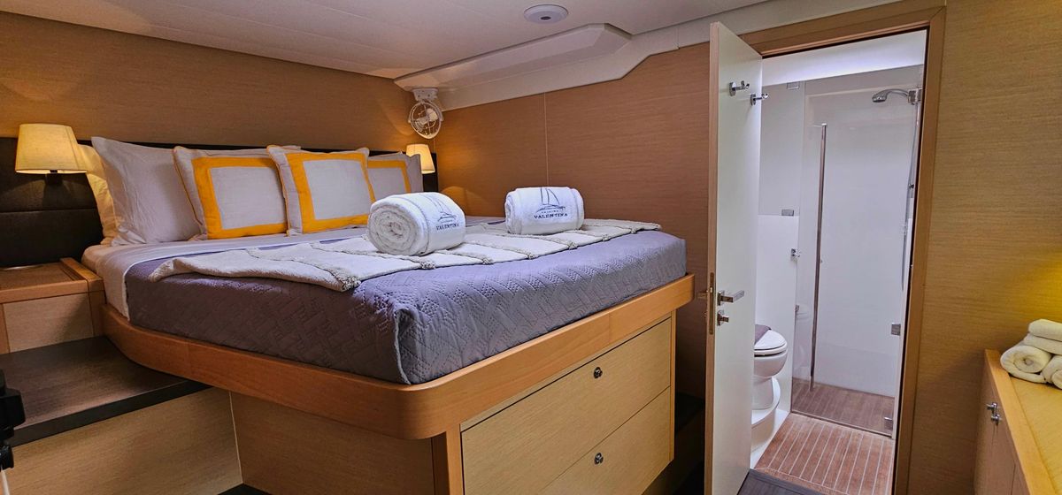 2013 Lagoon 62 