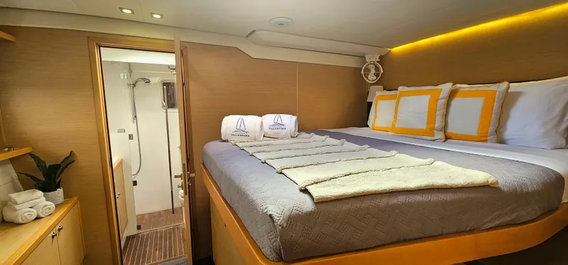 Valentina Yacht Photos Pics 