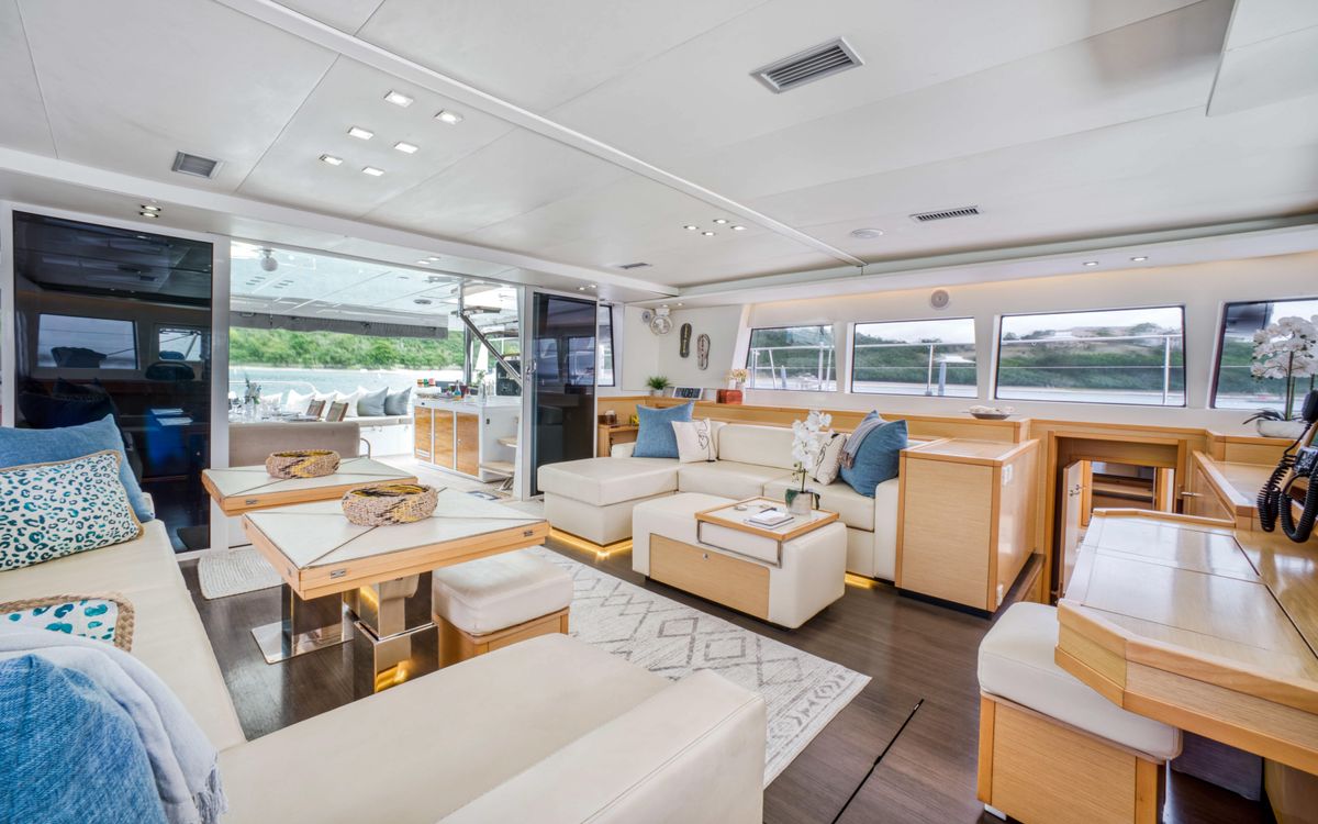 2013 Lagoon 62 