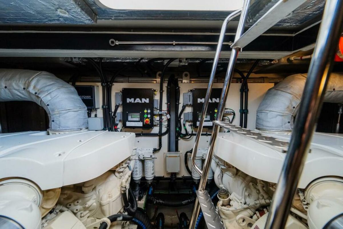 2016 Sunseeker 65 