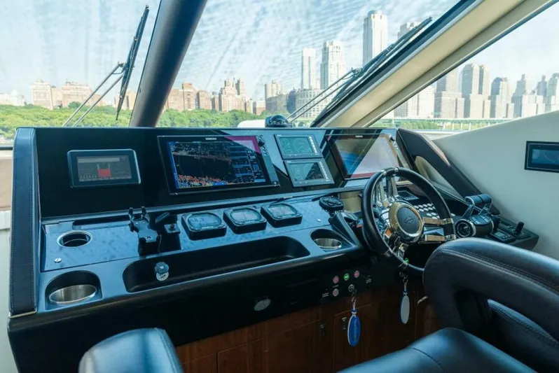  Yacht Photos Pics 2016 Sunseeker Manhattan 65 - Image 16