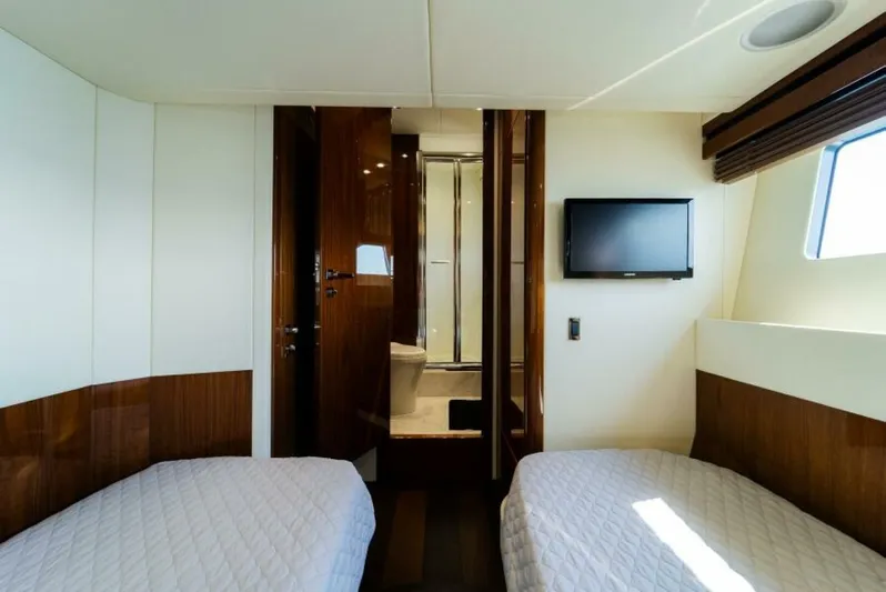  Yacht Photos Pics 2016 Sunseeker Manhattan 65 - Image 24