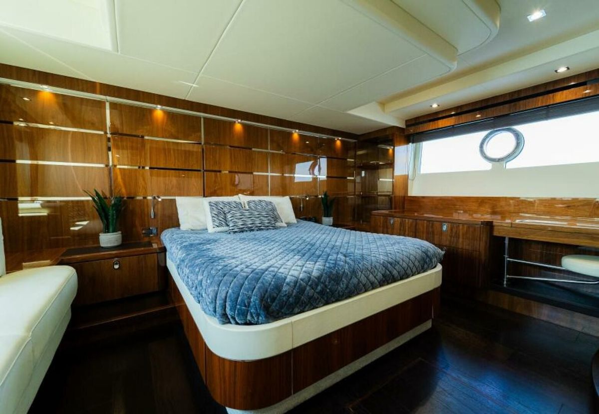 2016 Sunseeker 65 