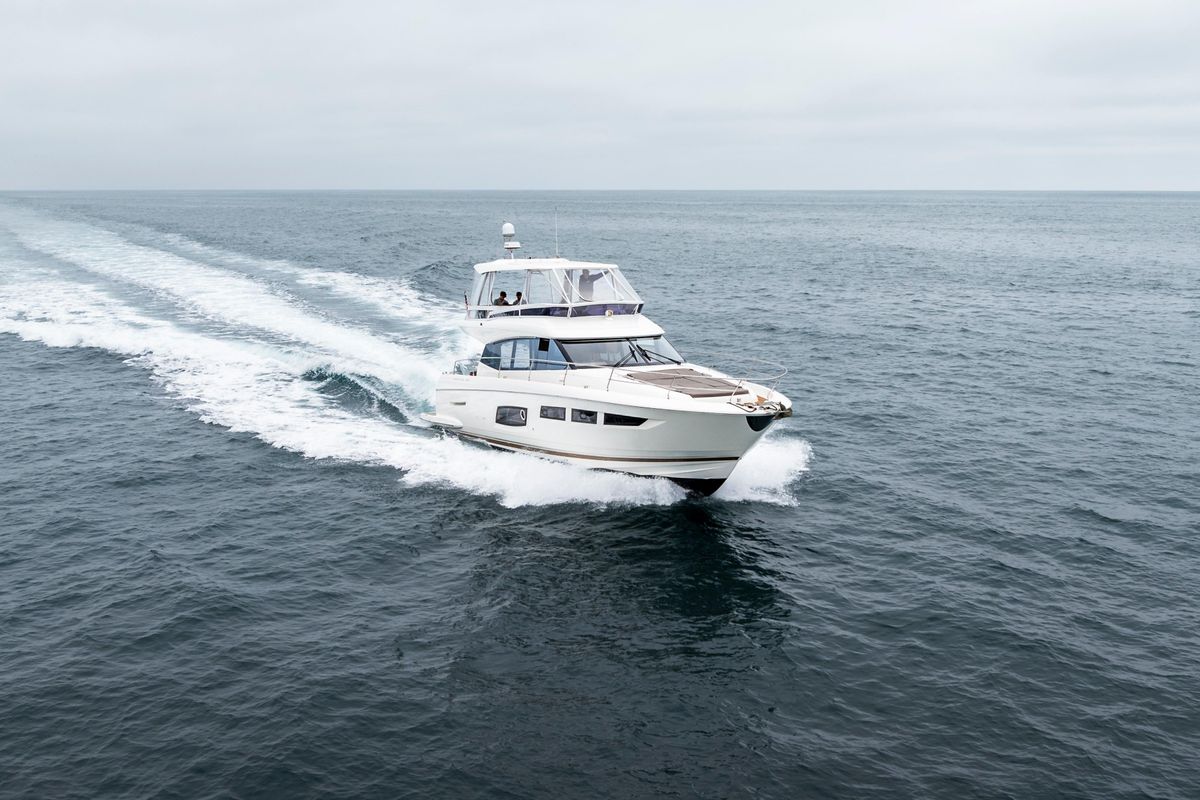 2018 Prestige 59 