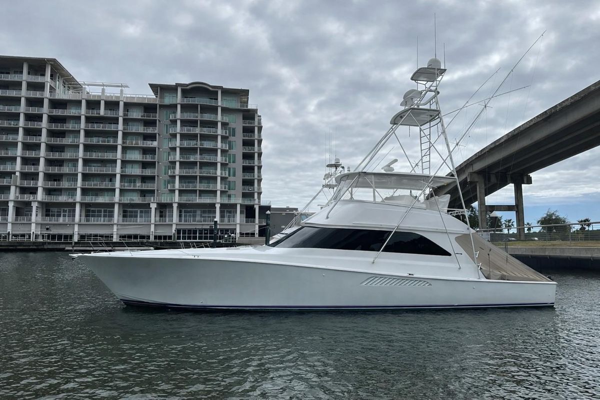 2002 Viking 61 