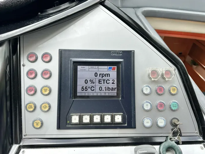 Notorius Yacht Photos Pics 2007 Gianetti Ht68 - Image 39