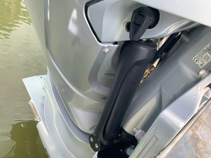  Yacht Photos Pics Close-up of 2022 Hussar Skamander 920 Explorer MAX boat engine detail.