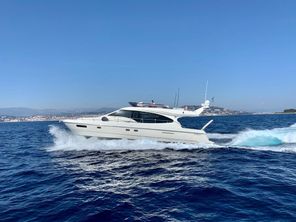 Ferretti Yachts 470