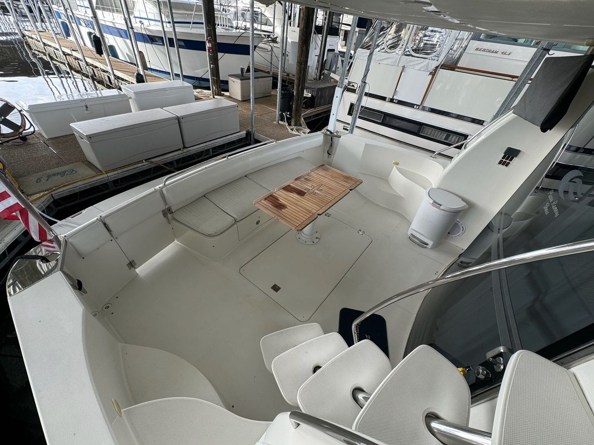 2004 Carver 56 