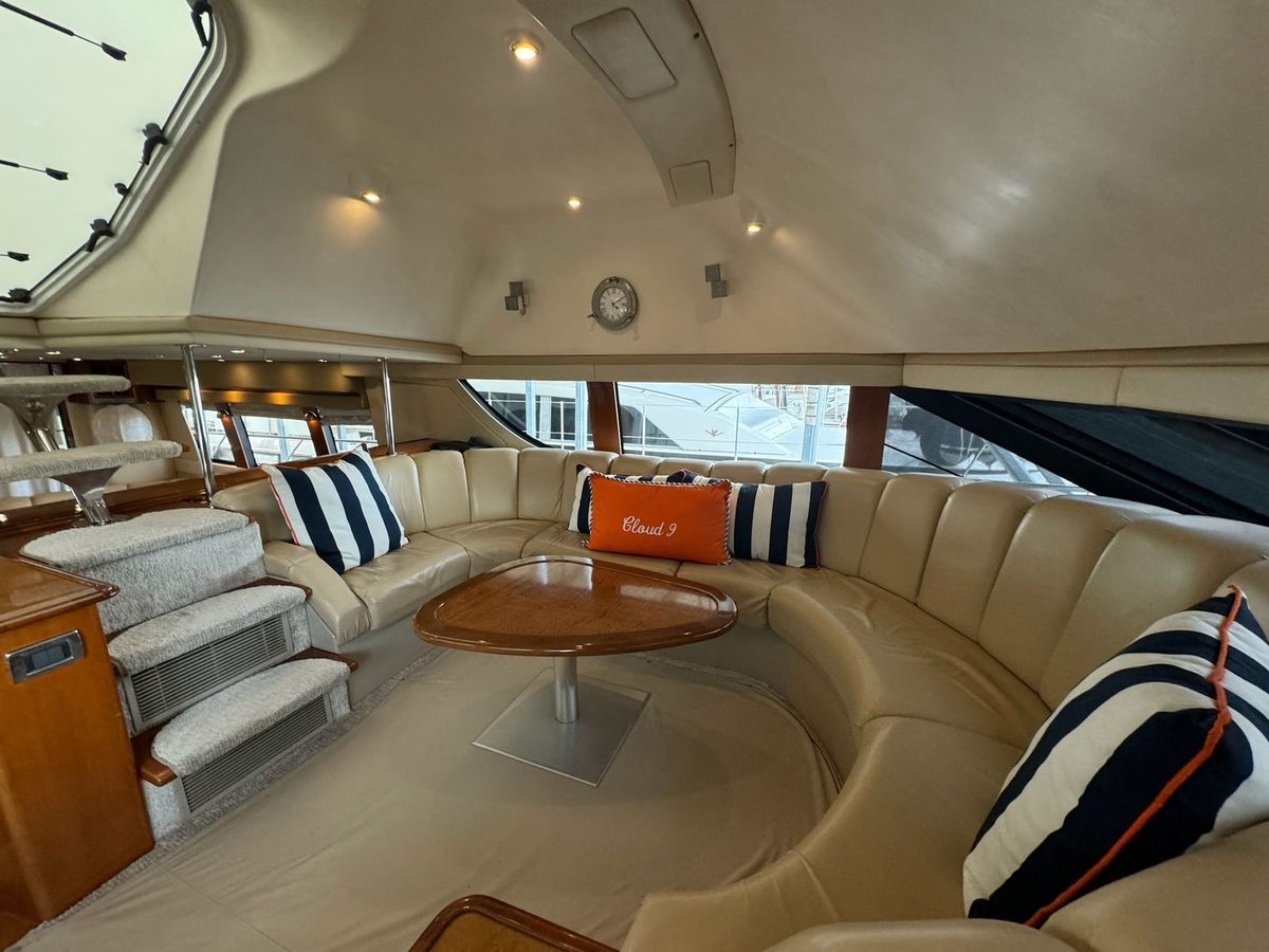 2004 Carver 56 