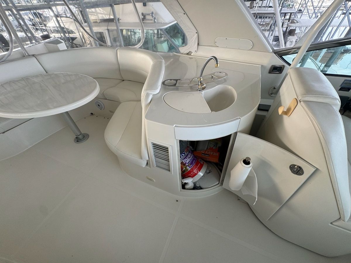 2004 Carver 56 