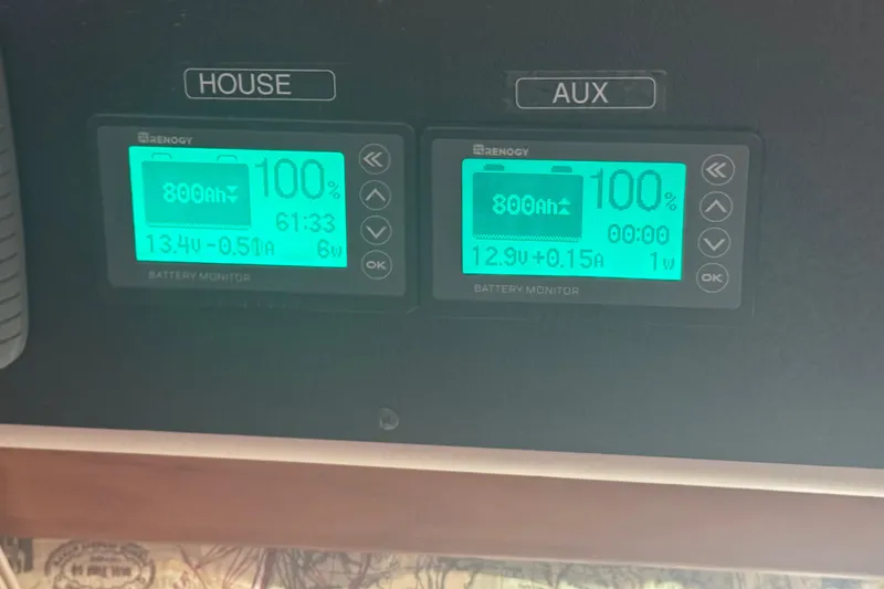 True Love Yacht Photos Pics Battery monitors on a 2005 Catalina Morgan 440 DS, showing 100% charge.