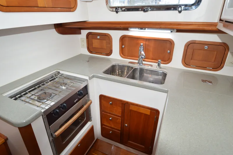 Tilly Too Yacht Photos Pics 