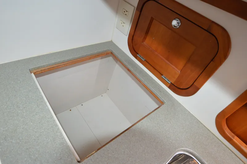 Tilly Too Yacht Photos Pics 