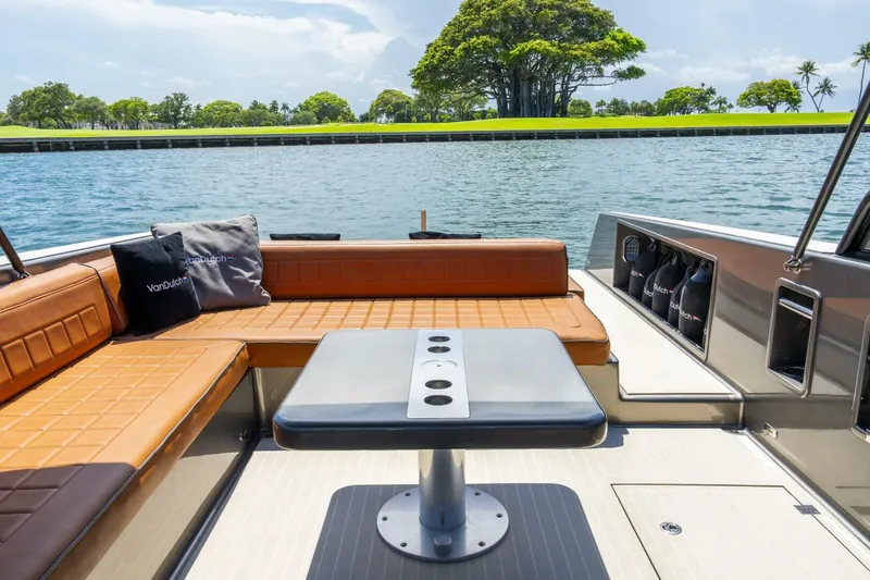  Yacht Photos Pics 2015 Vandutch 40 - Image 16