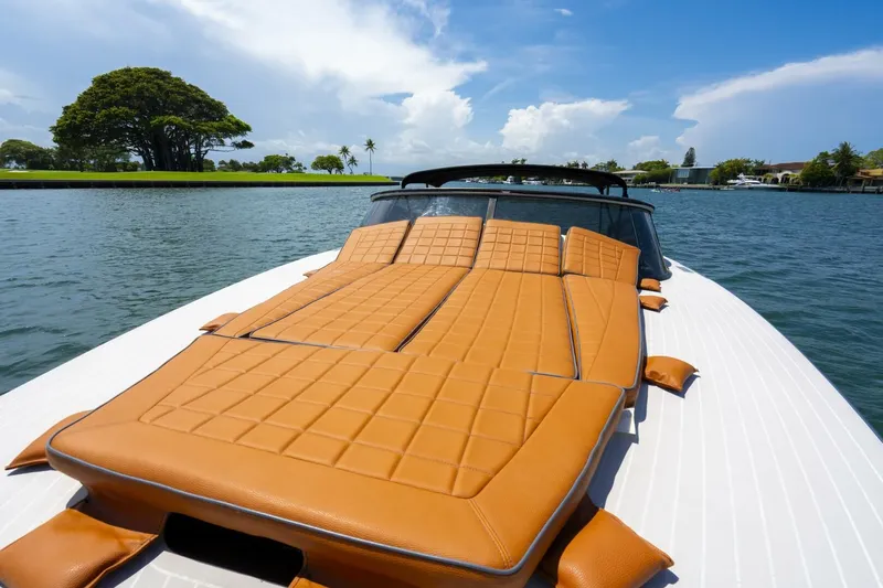  Yacht Photos Pics 2015 Vandutch 40 - Image 27