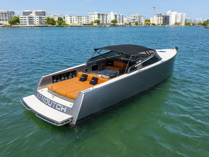  Yacht Photos Pics 2015 Vandutch 40 - Image 9