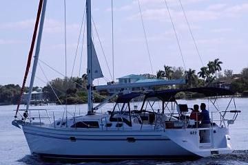 Catalina 385