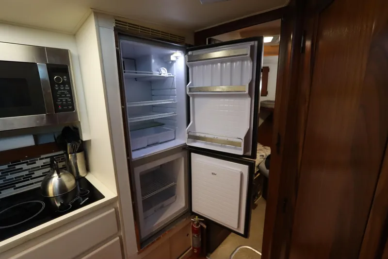 Cavu Yacht Photos Pics 