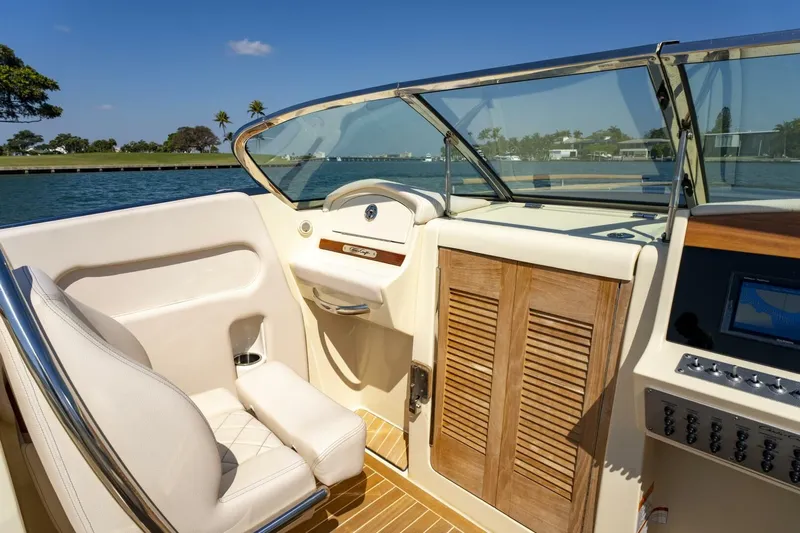  Yacht Photos Pics 2020 Chris-craft Corsair 34 - Image 36