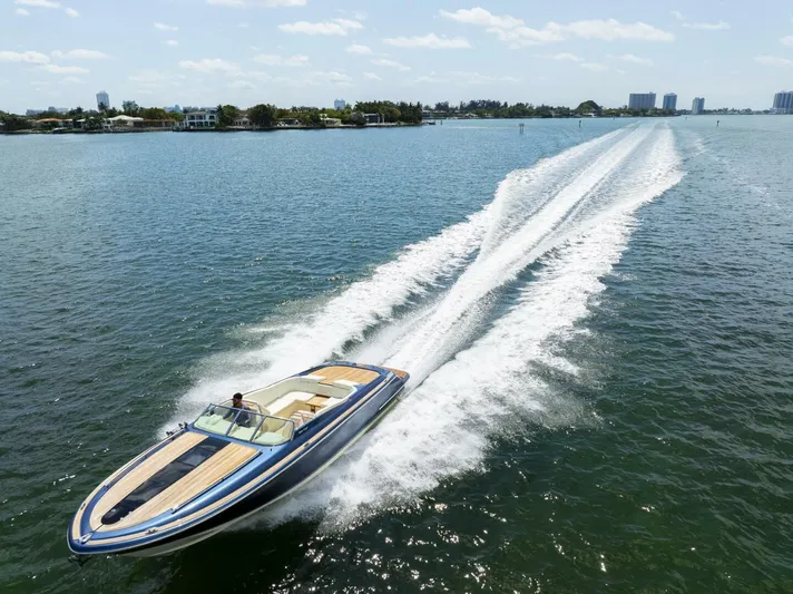  Yacht Photos Pics 2020 Chris-craft Corsair 34 - Image 8