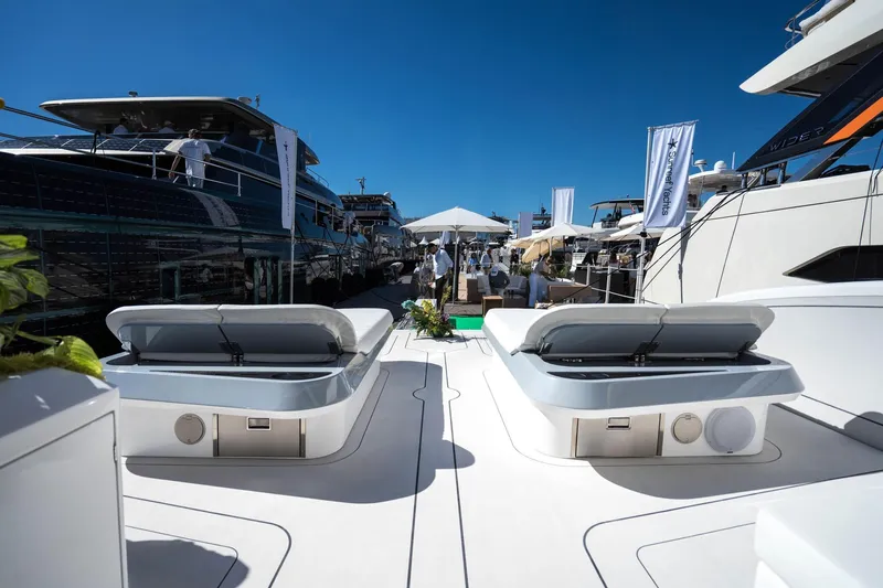 R2d2 Yacht Photos Pics Luxury Sunreef 55 Ultima yacht deck, 2025 model, showcasing sleek design and modern amenities.