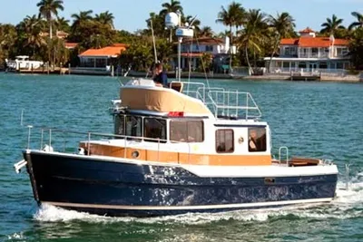 Ranger Tugs R-31CB