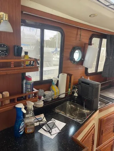 Sanity Yacht Photos Pics 