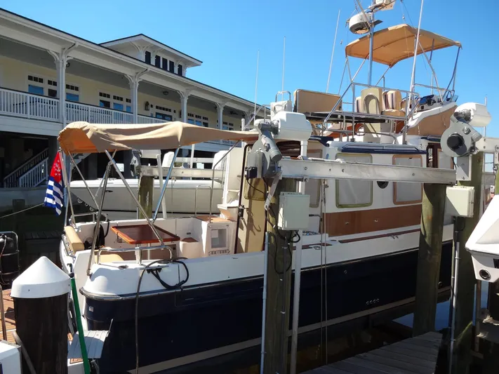 Sanity Yacht Photos Pics 