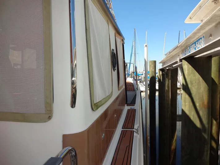 Sanity Yacht Photos Pics 