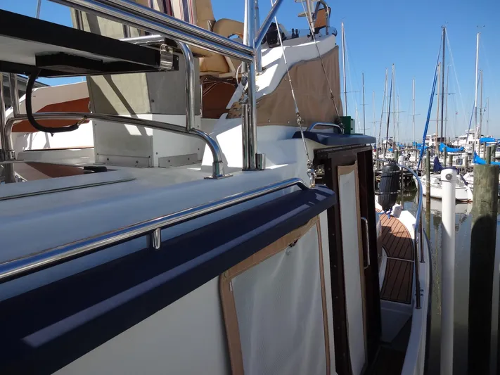 Sanity Yacht Photos Pics 