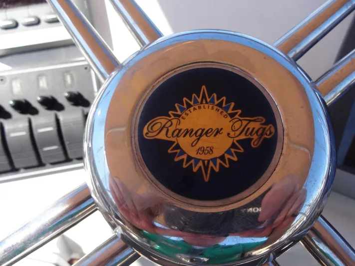 Sanity Yacht Photos Pics 