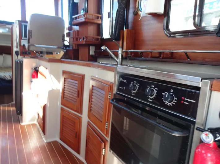 Sanity Yacht Photos Pics 